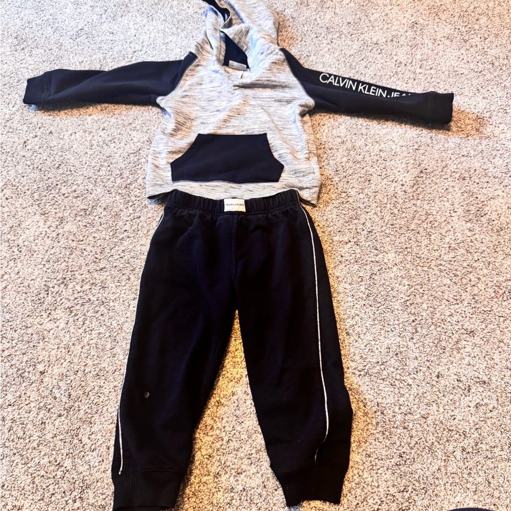 Calvin Klein Kids Gray and Black Jogger Set